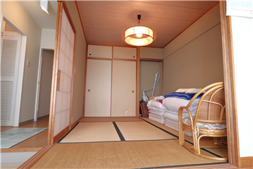 和室（LDKから撮影）