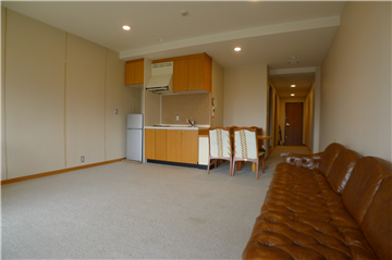 ＬＤＫ（キッチン方向を撮影） (2)