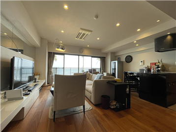 LDK(和室方向から撮影)