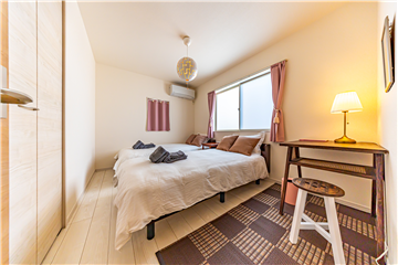 洋室1(居室入口から撮影)