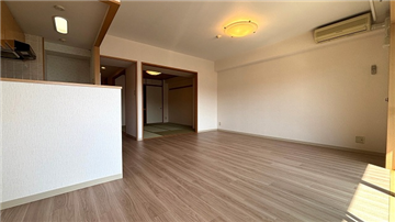 LDK（和室方向を撮影）