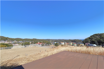 デッキから南東方向の眺望