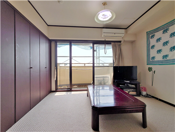 洋室1を和室側より