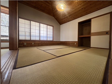 和室１（南方向から撮影）※リフォーム・補修等前