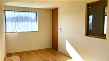 洋室３／入口方向を撮影