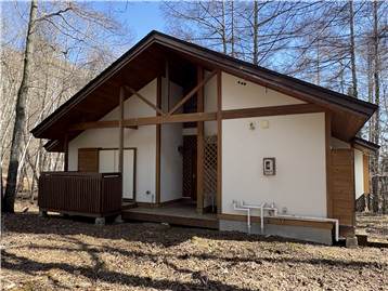 建物外観／南東方向を撮影（リフォーム・補修等前）