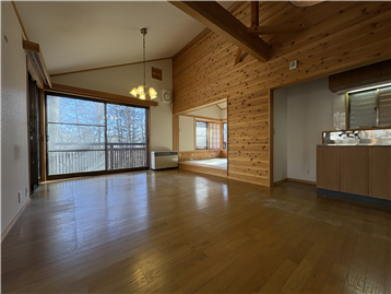 ＬＤＫ／和室１方向を撮影（リフォーム・補修等前）