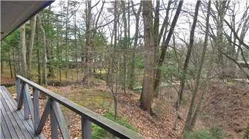 デッキから望む景色（南方向を撮影）