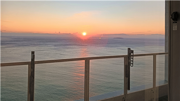 初島が見えます/バルコニーより南東側を撮影