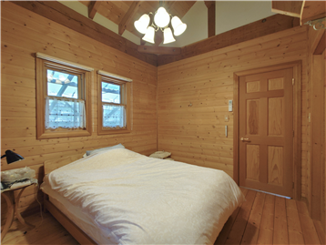 洋室2を西側角より