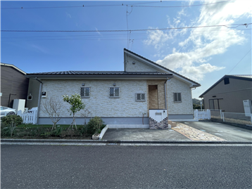 外観（前面道路北方向から撮影）