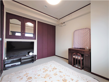 洋室2を北側角より