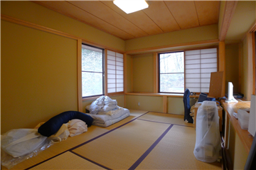 ３面開口の和室