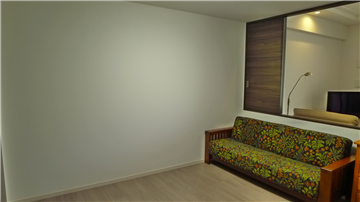 洋室２（居室入口から撮影）