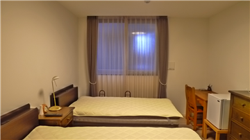 洋室１（南方向を撮影）