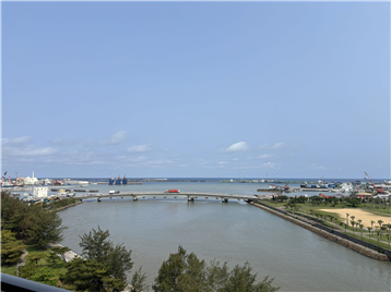 バルコニーからのオーシャンビュー・リバービュー／北西方向撮影