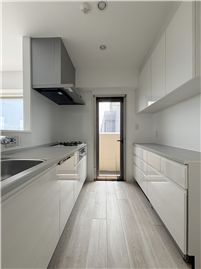 勝手口のあるキッチン