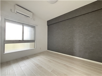 洋室1(居室入口より撮影)