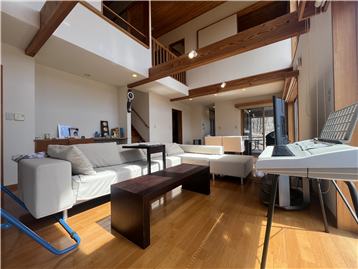 ＬＤＫ（キッチン方向を撮影）