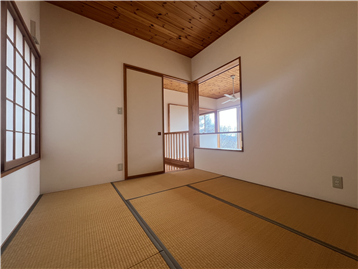和室（入口方向を撮影）