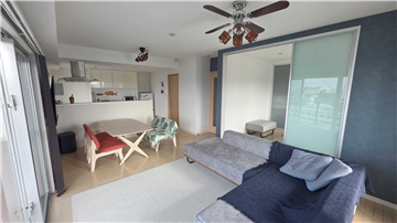 LDKとフラットにつながる洋室2（右奥）