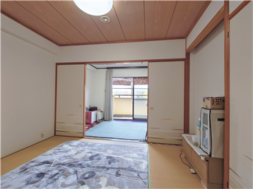 和室と洋室をキッチン側より