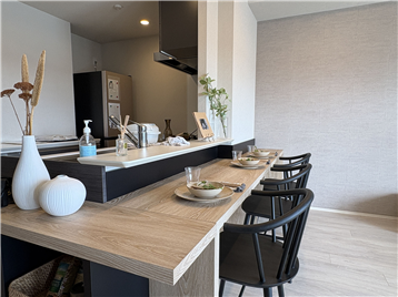 対面式のキッチン（約3.4畳）