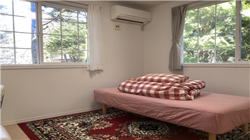 洋室4(入口より撮影)