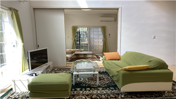 リビング(和室方向を撮影)