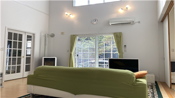 リビング(西方向を撮影)