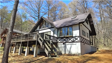 外観(東側から撮影)