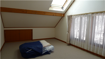 洋室1(入口から撮影)