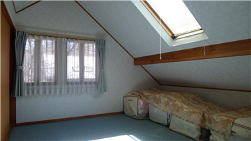 洋室2(入口から撮影)