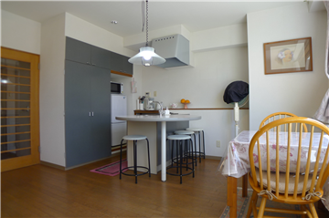 LDK/カウンターキッチン方向を撮影