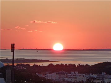 バルコニーからの日の出