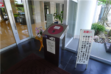 マンションエントランス