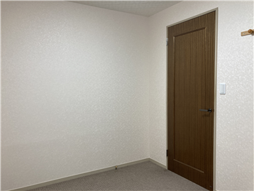 洋室を北東より撮影