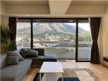 LDKからバルコニー方向を撮影