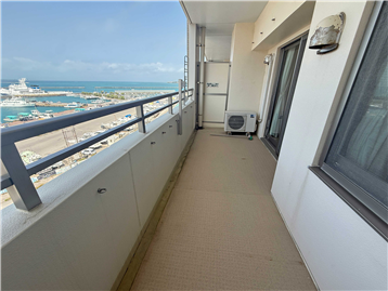 オーシャンビュー・南西向きのバルコニー