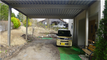 カーポート（２台駐車可）
