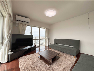 2面バルコニーのLDK（約19.2畳）