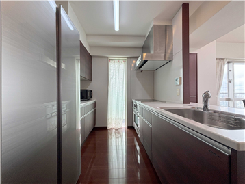 対面式のキッチン