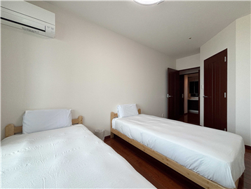 ウォークインクローゼット付きの洋室2（約7.7畳）