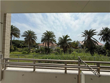 バルコニー正面の眺め(南西方向を撮影)