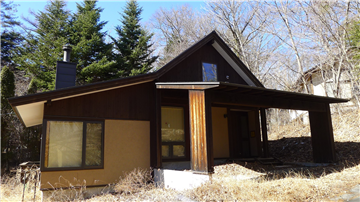 建物外観（西方向を撮影）