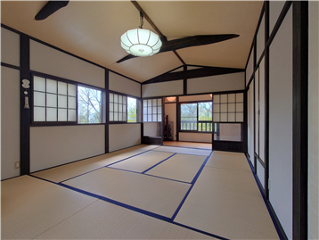 和室2の北東側角より広縁方向
