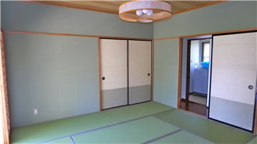 和室（南東側から撮影）