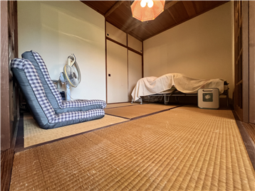 和室（入口側から撮影）