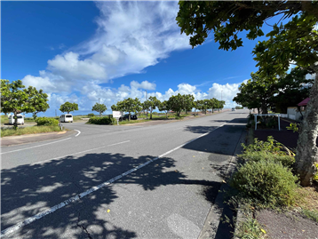 北西側道路/北東方向を撮影