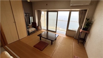 和室（押入方向を撮影）